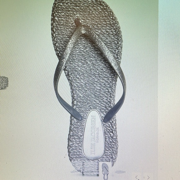 New Ilse Jacobsen silver sparkle flip flops - Picture 2 of 4